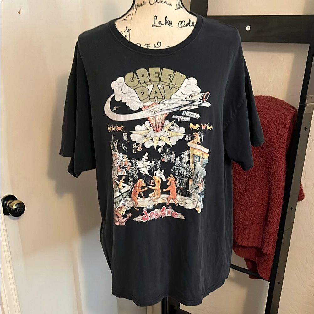 Green Day Music Band Black Pullover Graphic T-Shirt